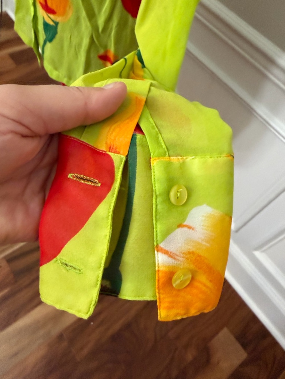 Vintage Caché 100% Silk Blouse M Lime Green Orange Poppy Floral Sheer Y2K 90s - Picture 6 of 8